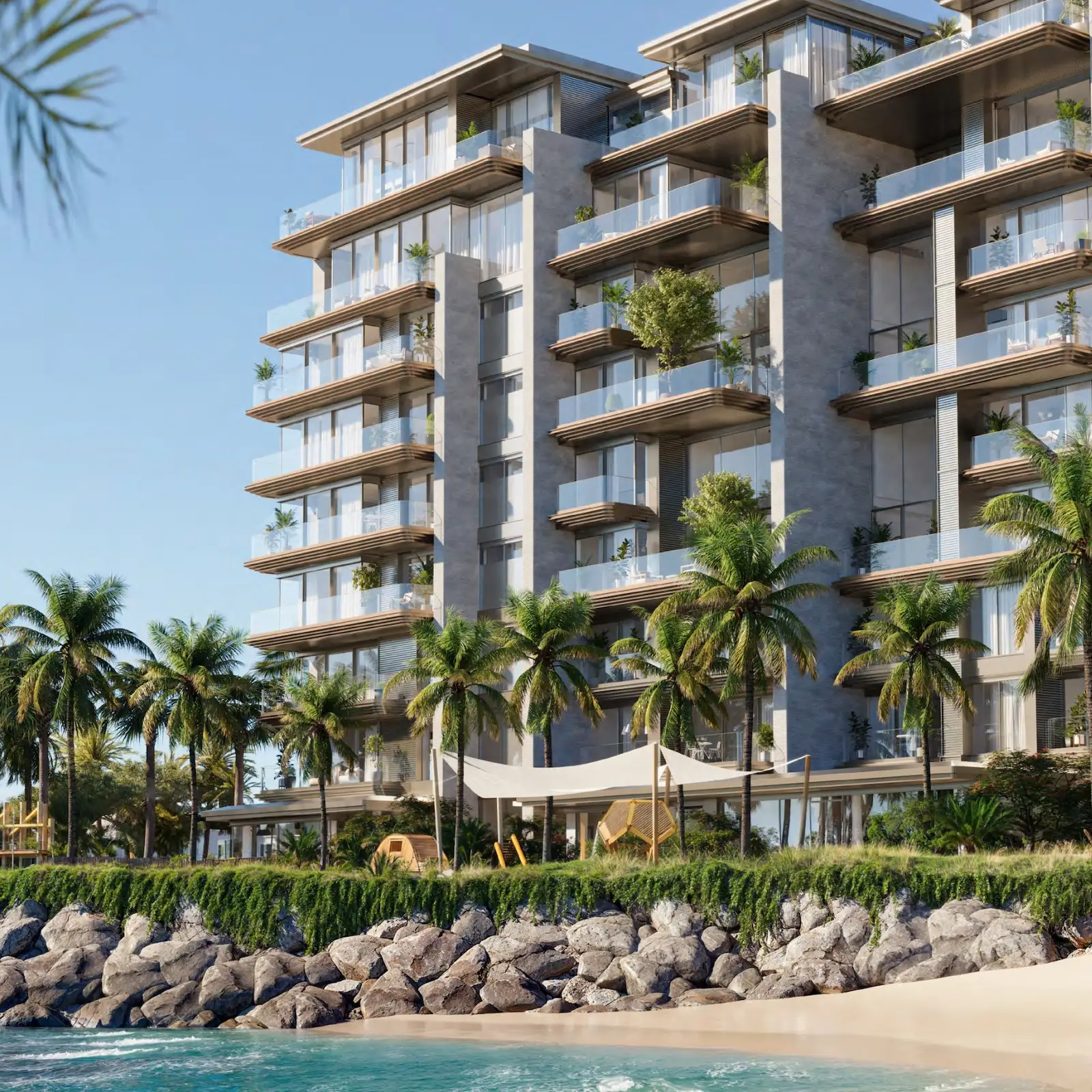 Solaya front view beach